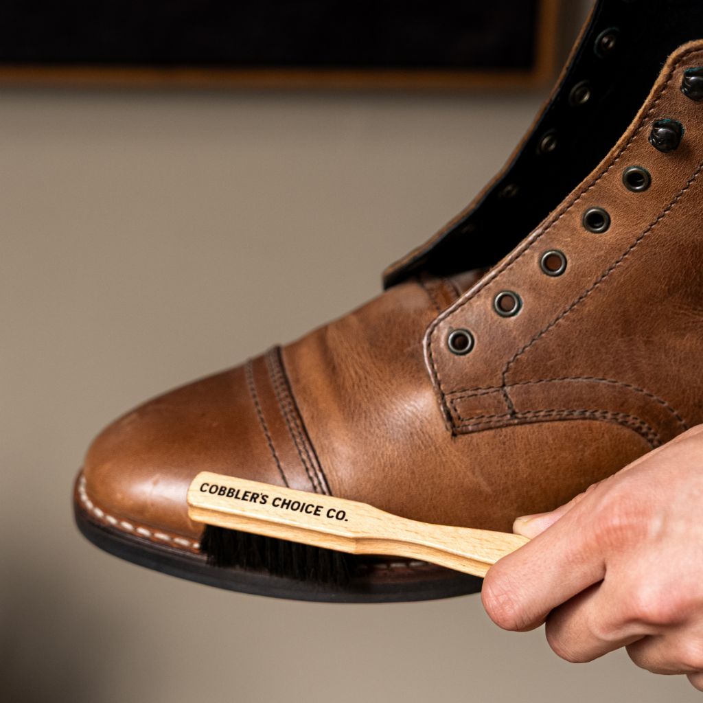 Cobbler's Choice Premium Welt Brush | Tan - Image 3