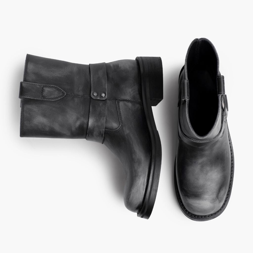 Outlaw | Vintage Iron - Image 3